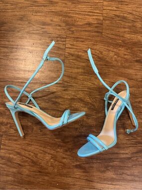 Nine West heels size 8